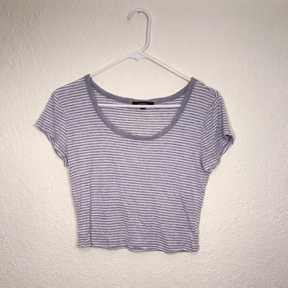 Forever 21 Gray/ White Crop Top